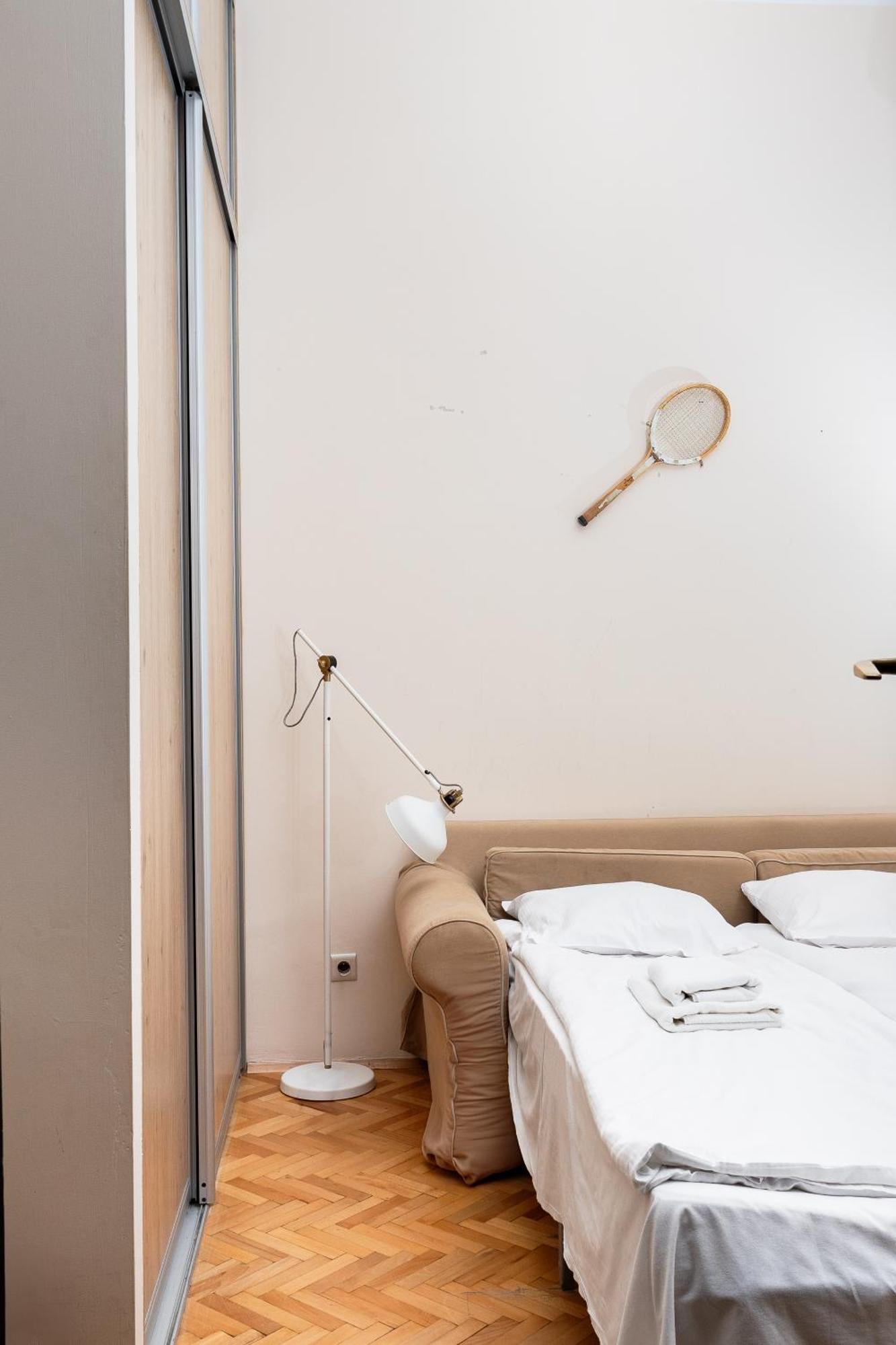 Homely 4 Bedroom Apartment - Old Town - By Upstairs Cracóvia Exterior foto
