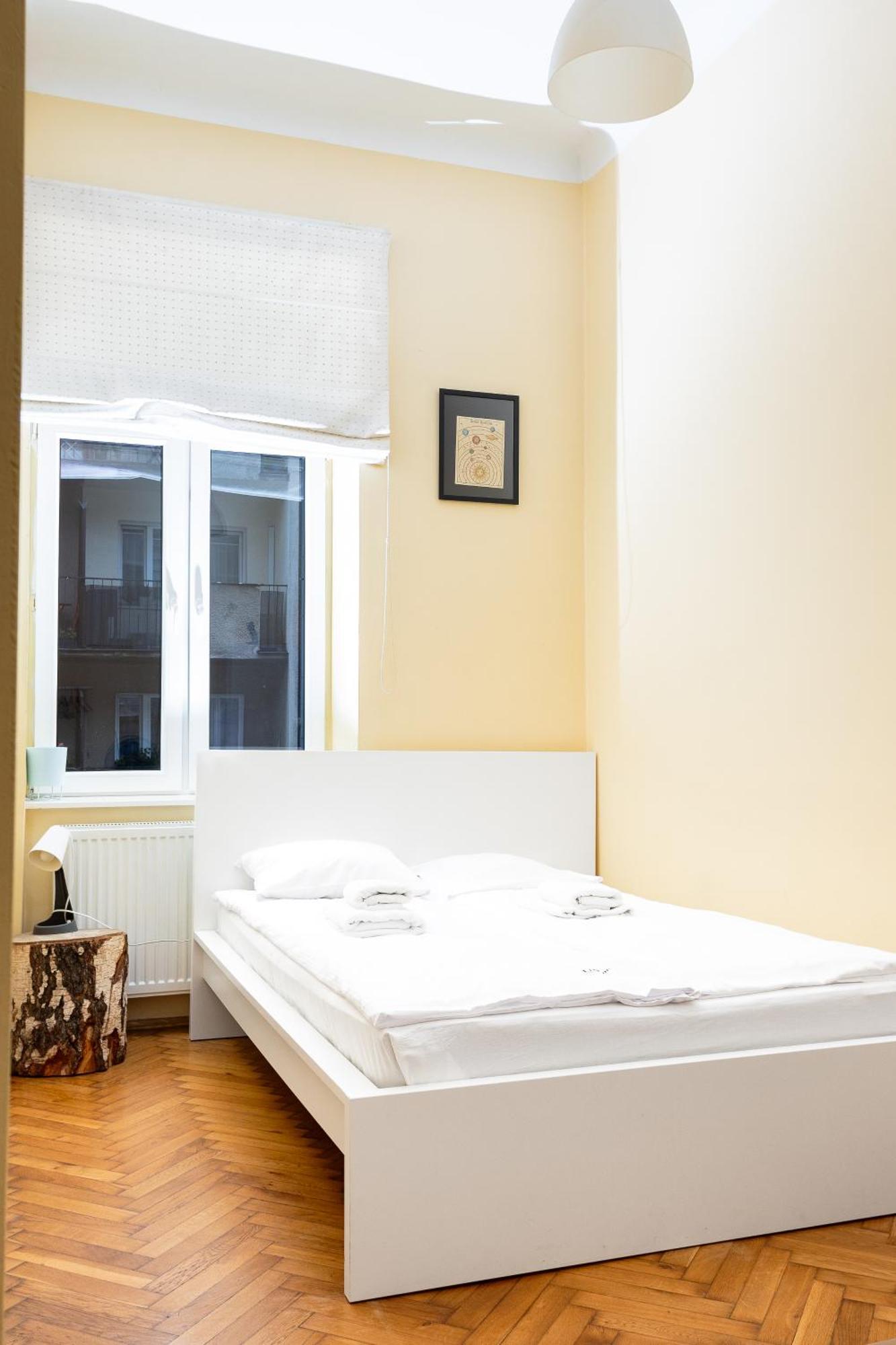 Homely 4 Bedroom Apartment - Old Town - By Upstairs Cracóvia Exterior foto